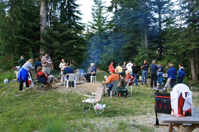 community help sasquatch mountain
